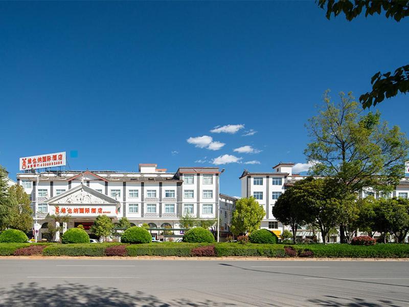 Vienna International Hotel Lijiang Yuxue Avenue Екстериор снимка